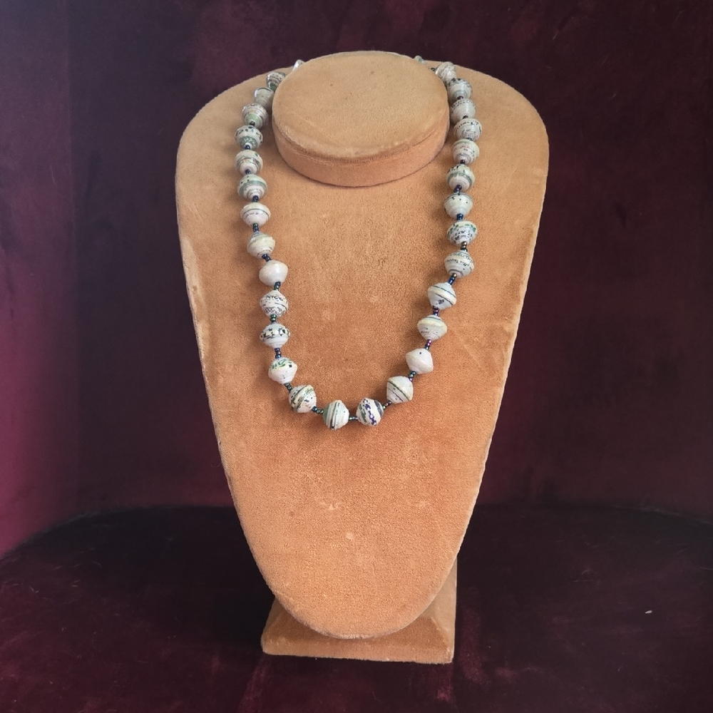 Bead For Life Handmade Green Paper Speckled Beaded Necklace W Oil Slick 💫